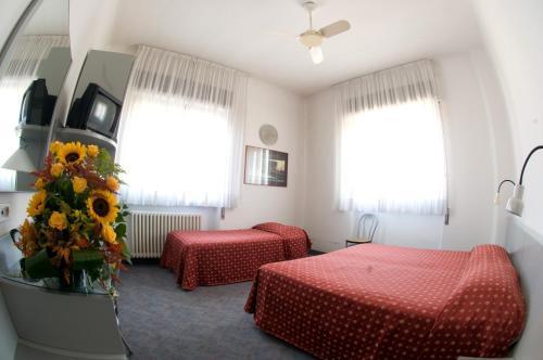 Hotel Milano Pistoia Luaran gambar