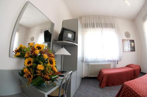 Hotel Milano Pistoia Luaran gambar